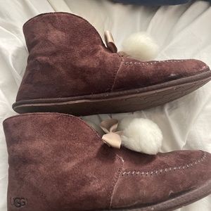 Ugg slippers size 9